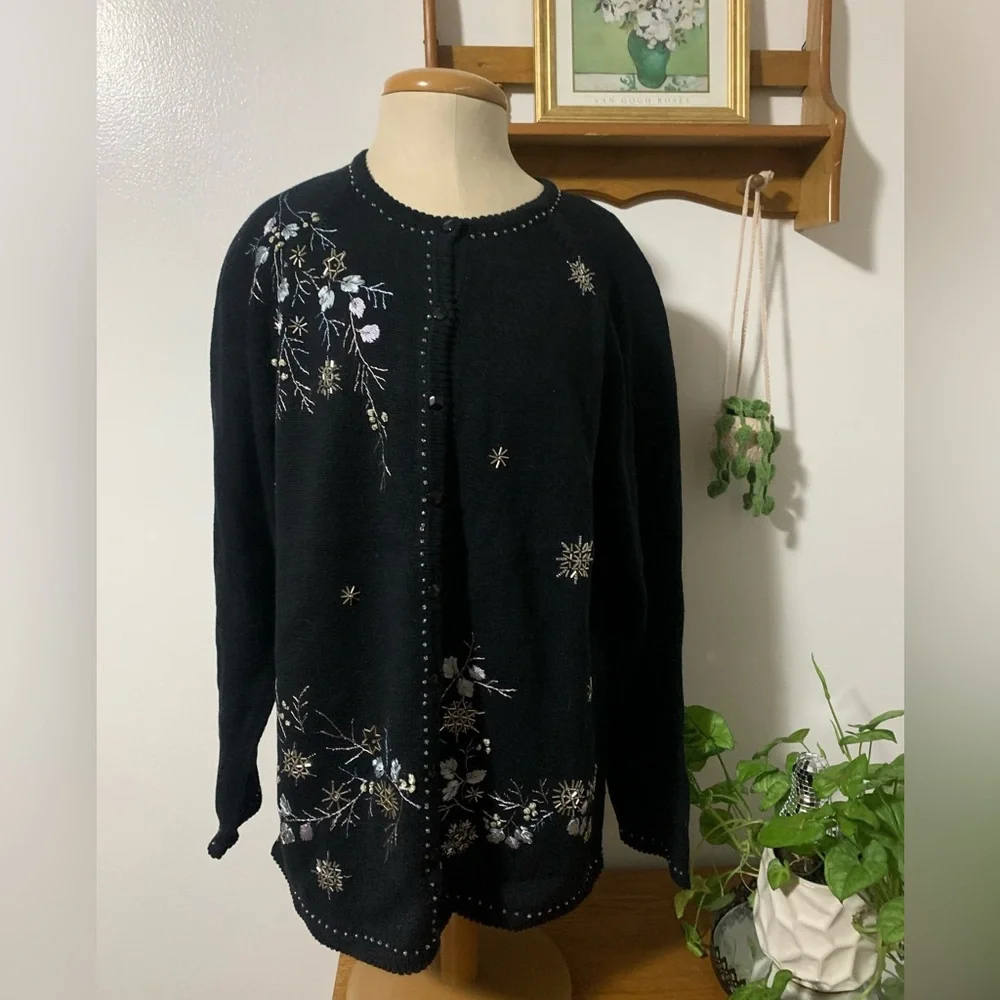 Stitches In Time NWT Black Snowflake Floral Cardigan Size L Beaded Embroidered - Picture 5 of 16